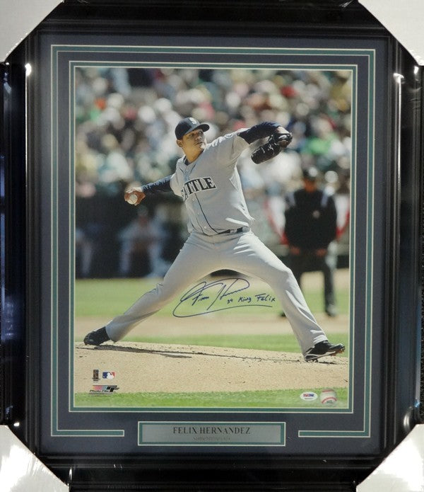 Felix Hernandez Signed Framed 16x20 Photo Seattle Mariners "King Felix" PSA/DNA