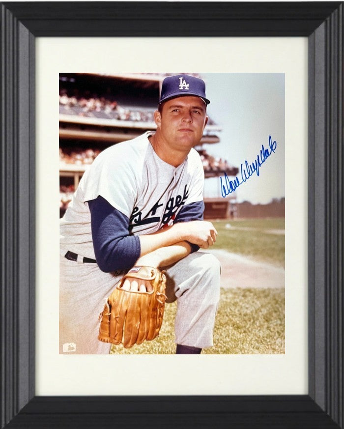 Don Drysdale signed Los Angeles Dodgers MLB 8x10 Photo Framed - COA (HOF/62 CY)