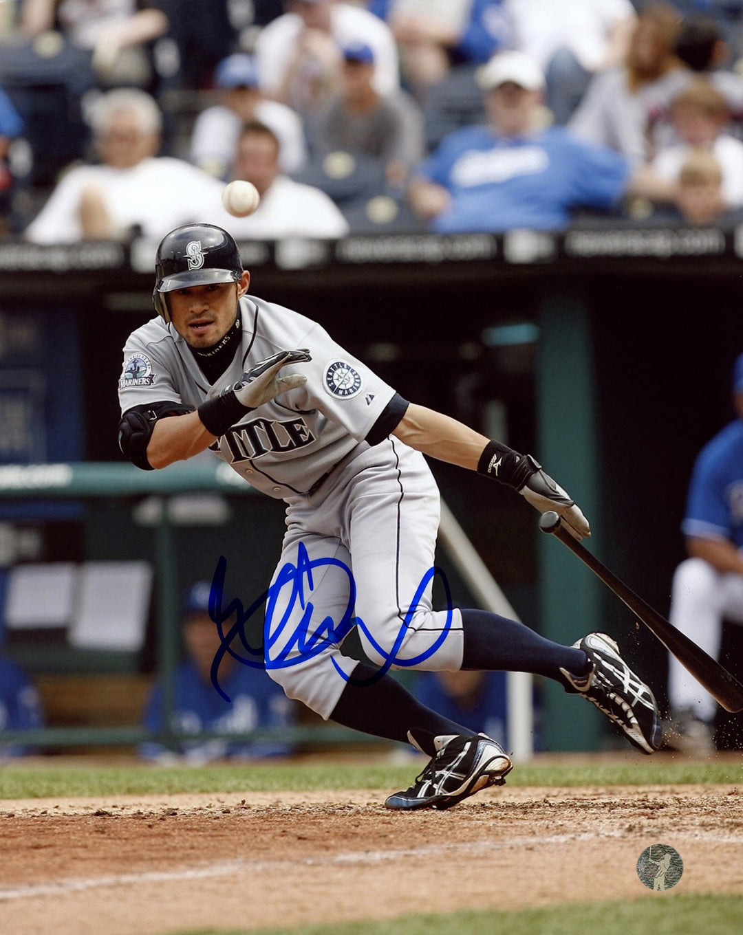 Ichiro Suzuki Autographed Signed 8x10 Photo Seattle Mariners Hitting IS Holo