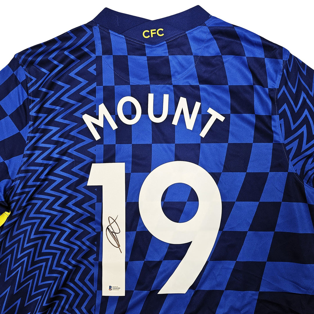 Chelsea F.C. Mason Mount Auto Signed Blue Nike Jersey Size XL in Black Beckett