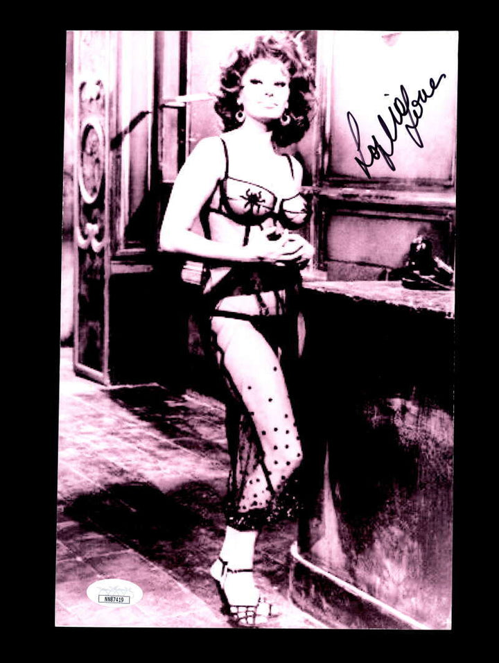 Sophia Loren JSA Coa Signed 7x10 Photo Autograph