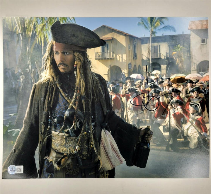 Johnny Depp signed Pirates of the Caribbean 11x14 photo autograph Beckett BAS