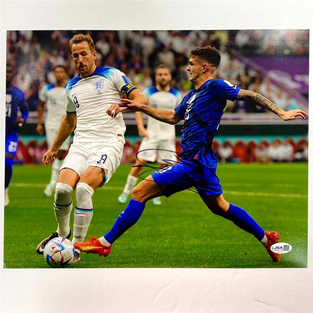 Christian Pulisic signed Team USA USMNT 11x14 photo autograph ~ JSA