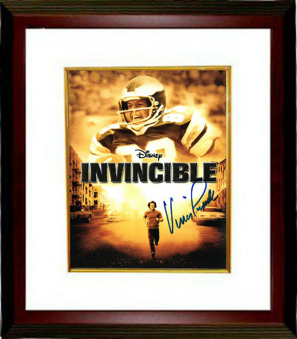 Vince Papale signed Disney Invincible Movie 8x10 Photo Framed - JSA (Eagles)