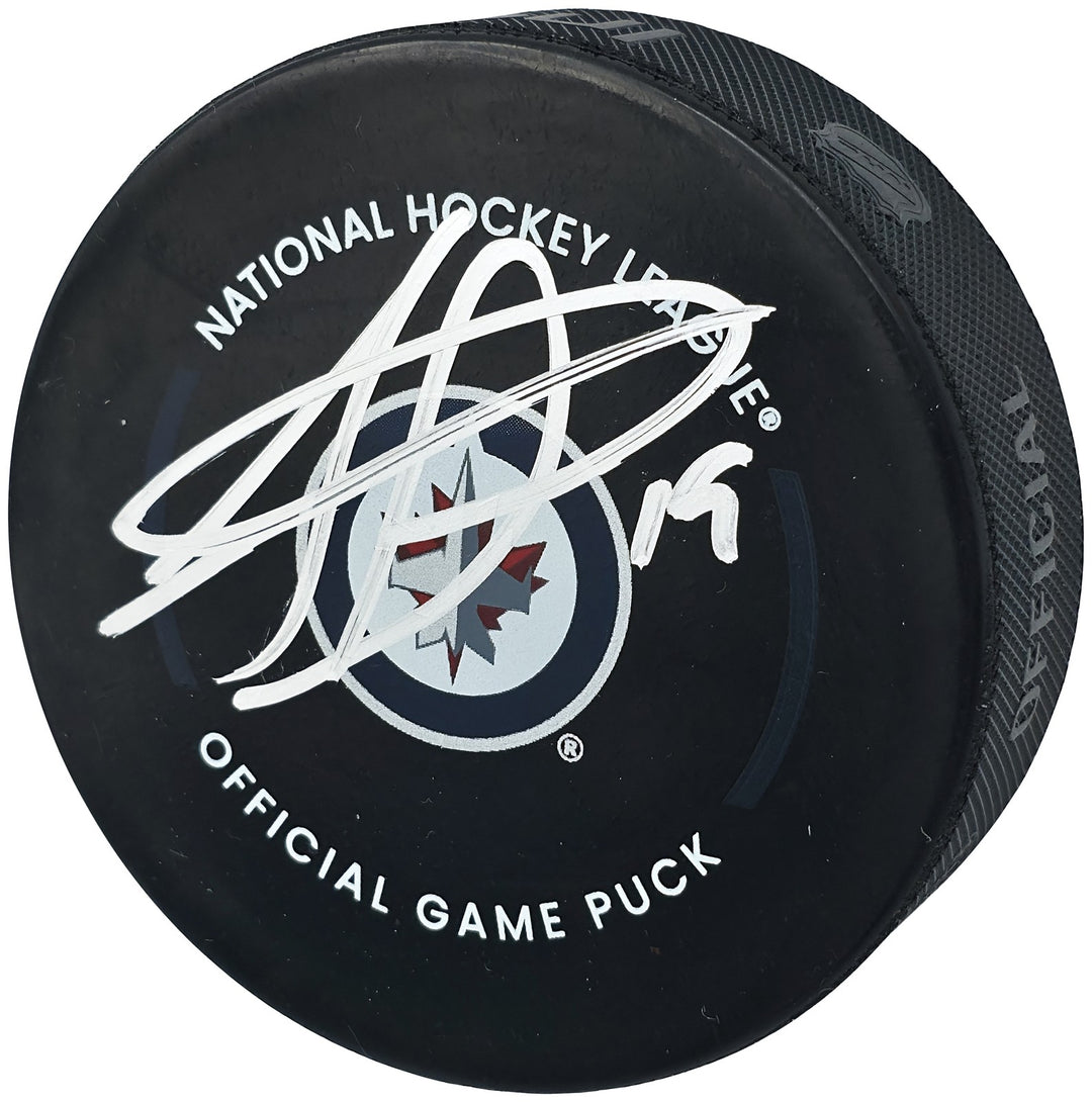 Jonathan Toews Signed Official Winnipeg Jets Logo Hockey Game Puck Beckett Wit
