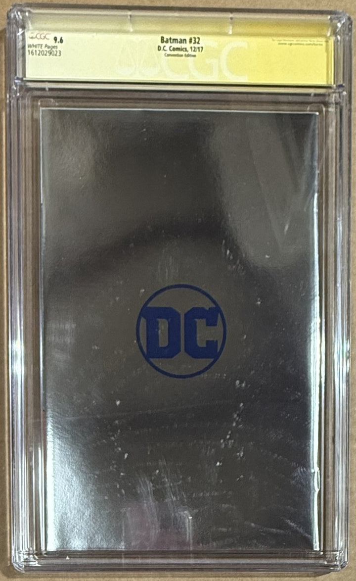 Ben Affleck Autographed Batman NYCC Convention Foil Variant SS #32 CGC 9.6 56595