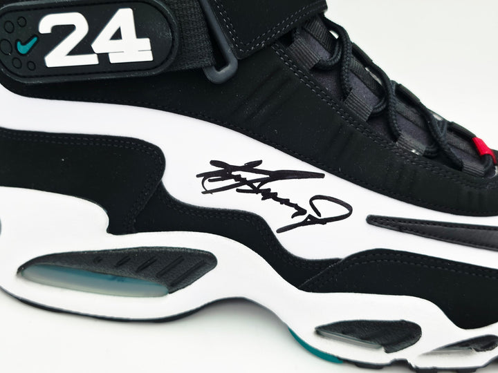 Ken Griffey Jr. Signed White & Black Nike Air Griffey Max 1 Shoes Mariners Size