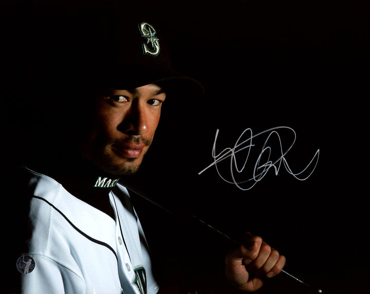 Ichiro Suzuki Autographed Signed 8x10 Photo Seattle Mariners IS Holo