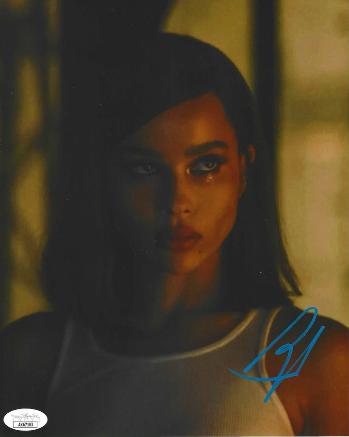 ZOE KRAVITZ SIGNED AUTOGRAPHED BATMAN CATWOMAN 8X10 PHOTO JSA COA !