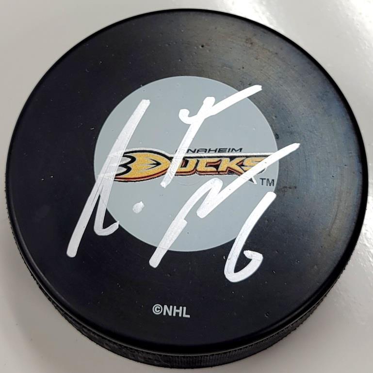 Nathan McIver autograph signed Anaheim Ducks Puck ~ Beckett BAS Holo