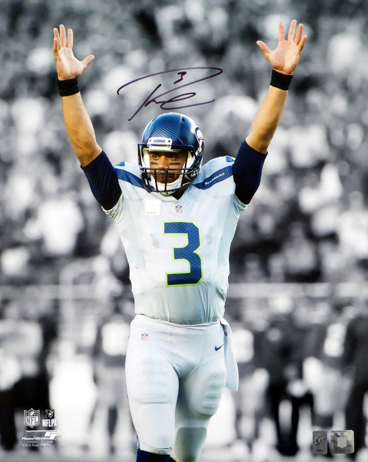 Russell Wilson Signed 16x20 Photo Seattle Seahawks RW Holo