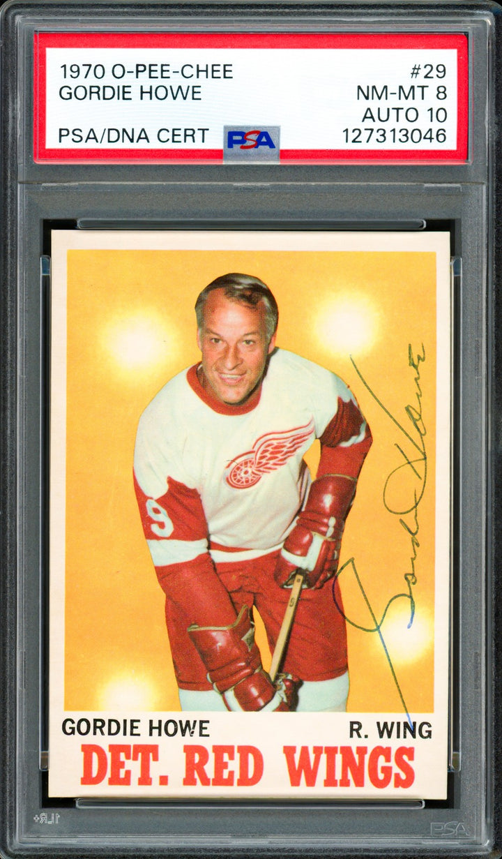 Gordie Howe Signed 1970 O-Pee-Chee Card 29 Red Wings PSA 8 Auto GM 10 PSA/DNA