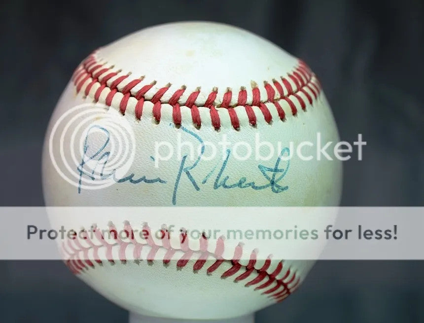 Robin Roberts Psa/dna Authentic Signed National League Baseball Autograph