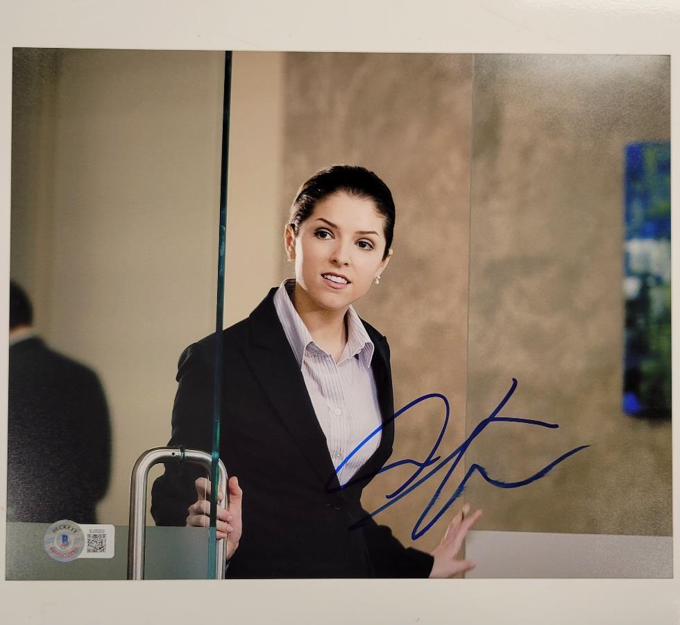 Anna Kendrick signed Up in the Air 8x10 photo autograph ~ Beckett BAS