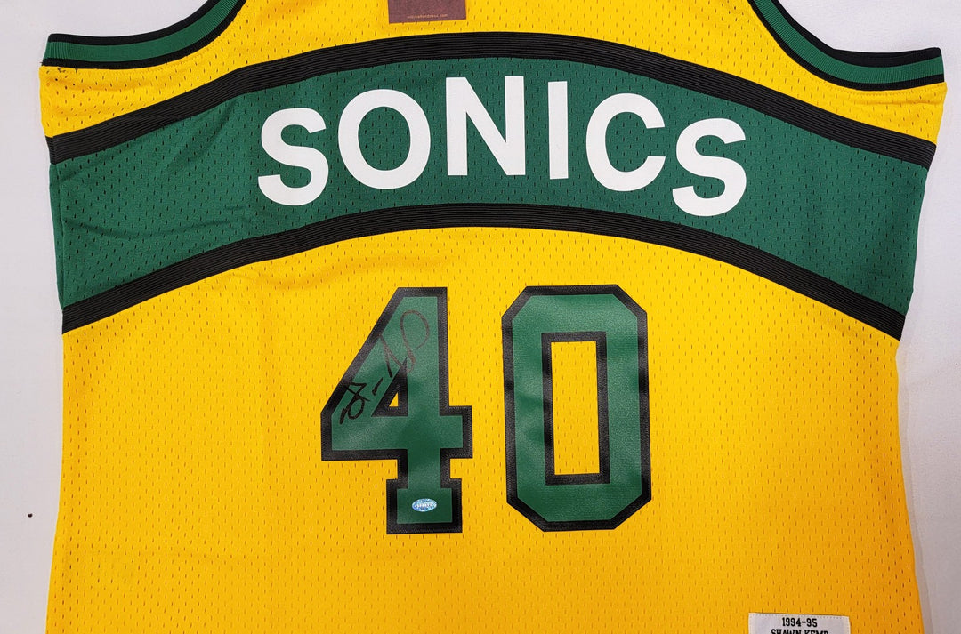 Supersonics Shawn Kemp Auto 1994-95 Mitchell & Ness Hardwood Classics Yellow