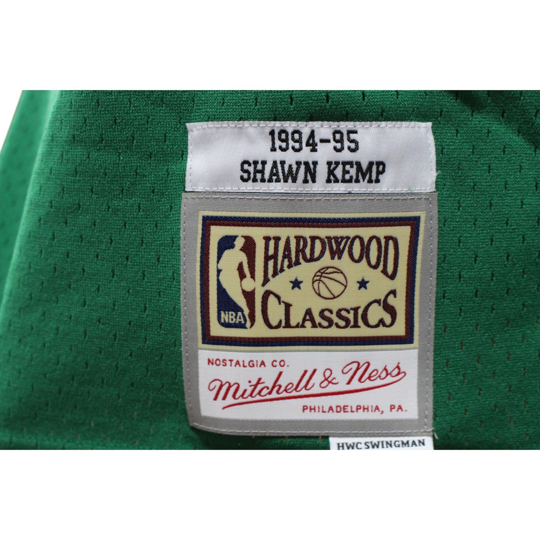 Shawn Kemp Signed Seattle Supersonics Mitchell & Ness sz L Jersey Beckett 49742