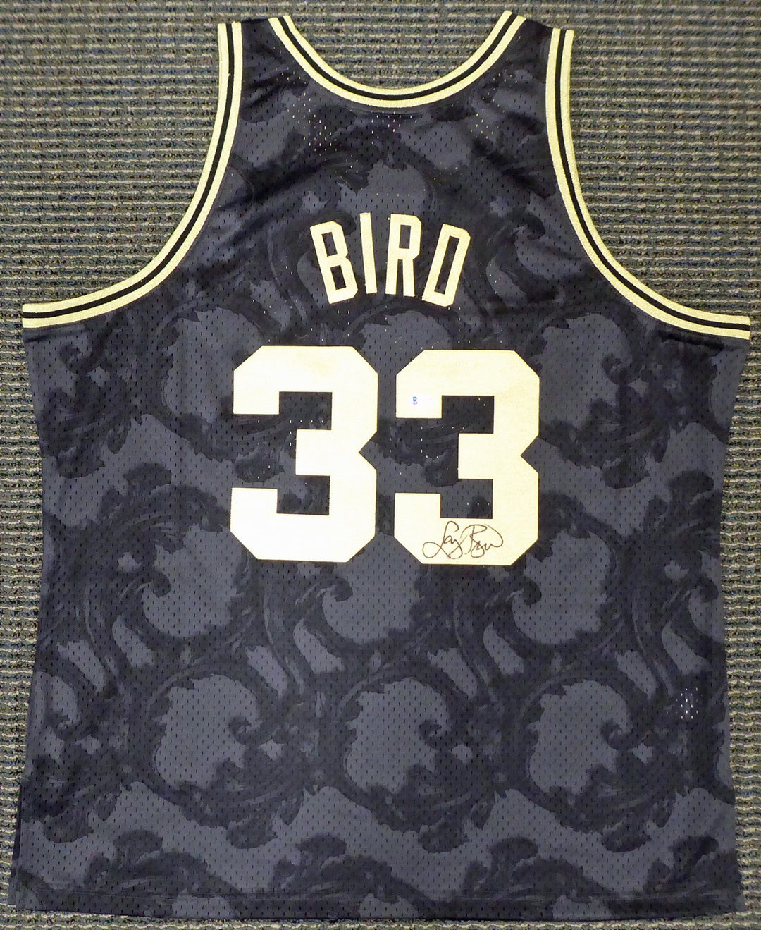 Celtics Larry Bird Auto Black Mitchell Ness Toile Swingman Jersey XXL Beckett