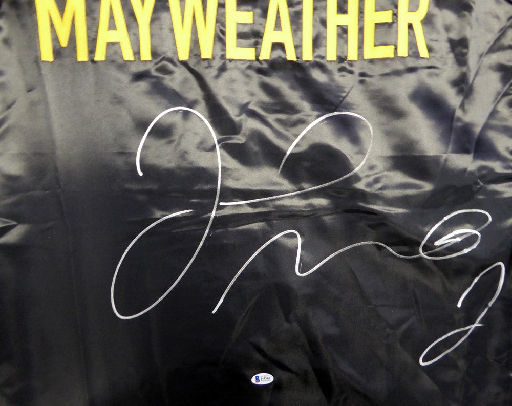 Floyd Mayweather Jr. Signed Black Boxing Robe Beckett BAS