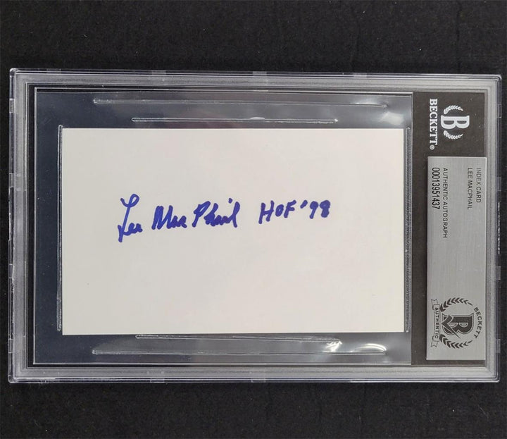 Lee MacPhail signed "HOF 98" cut 3x5 index card autograph ~ Beckett BAS