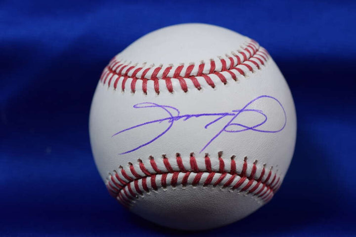 Sammy Sosa Beckett BAS Autographed Major League OML Signed Baseball