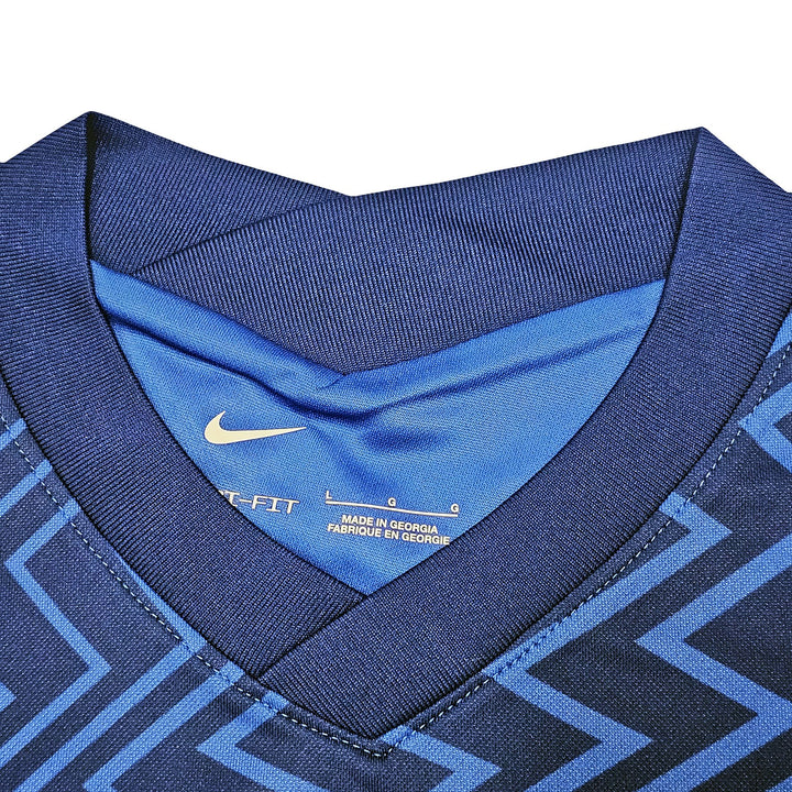 Chelsea F.C. Mason Mount Signed Blue Nike Jersey Size L in Silver Beckett