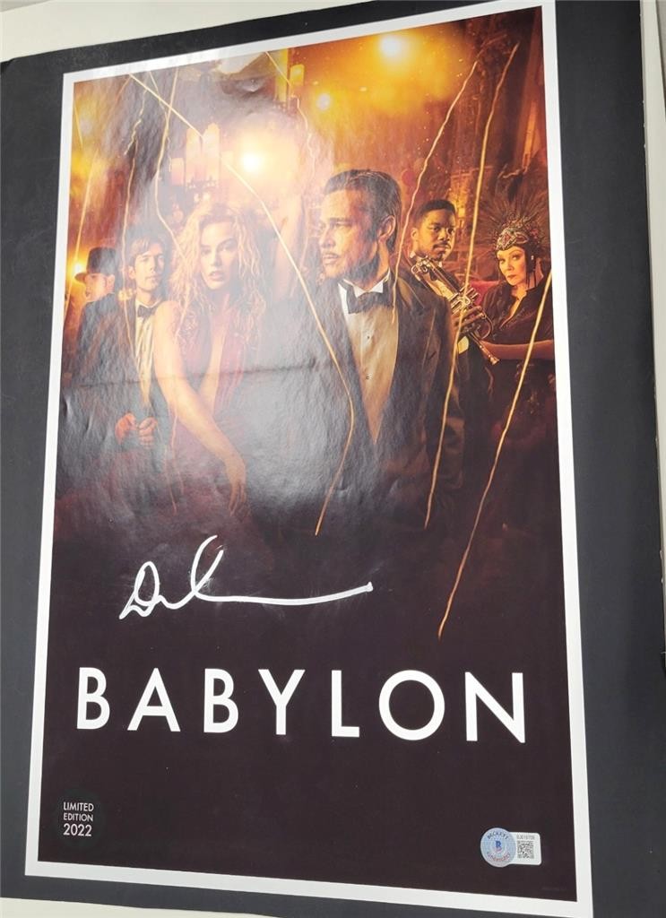 Damien Chazelle signed Babylon 11x17 poster photo autograph A ~ Beckett BAS Holo