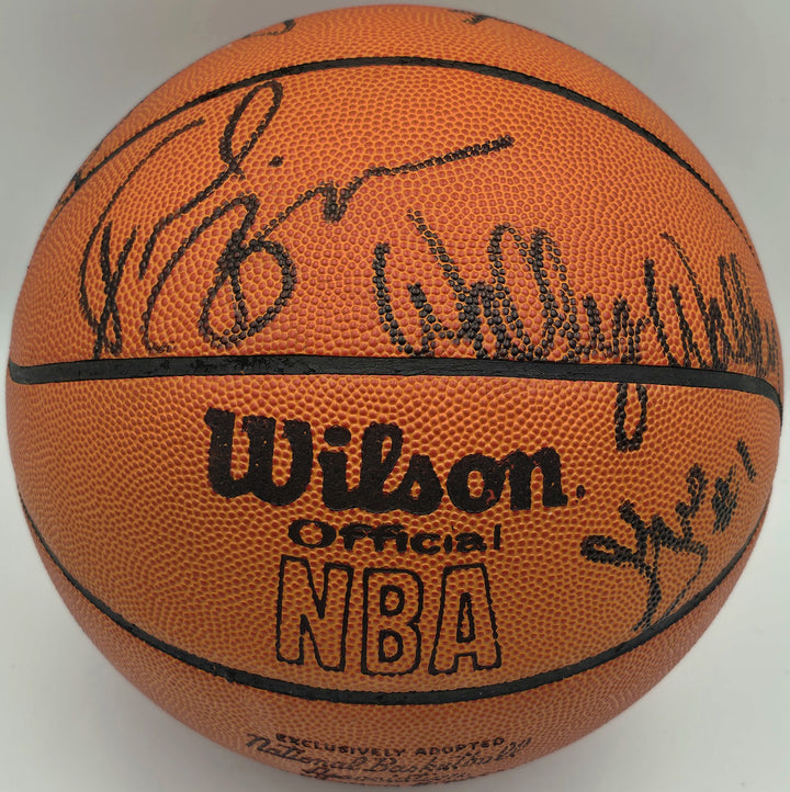 1977-78 Supersonics Team Auto NBA Leather Game Basketball 11 Sigs Fred Brown BAS