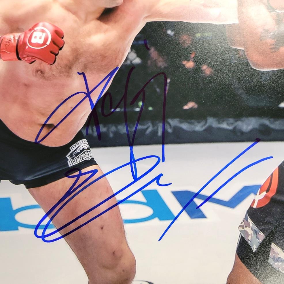 Fedor Emelianenko signed 11x14 Photo #3 UFC MMA autograph (B) ~ Beckett BAS Holo