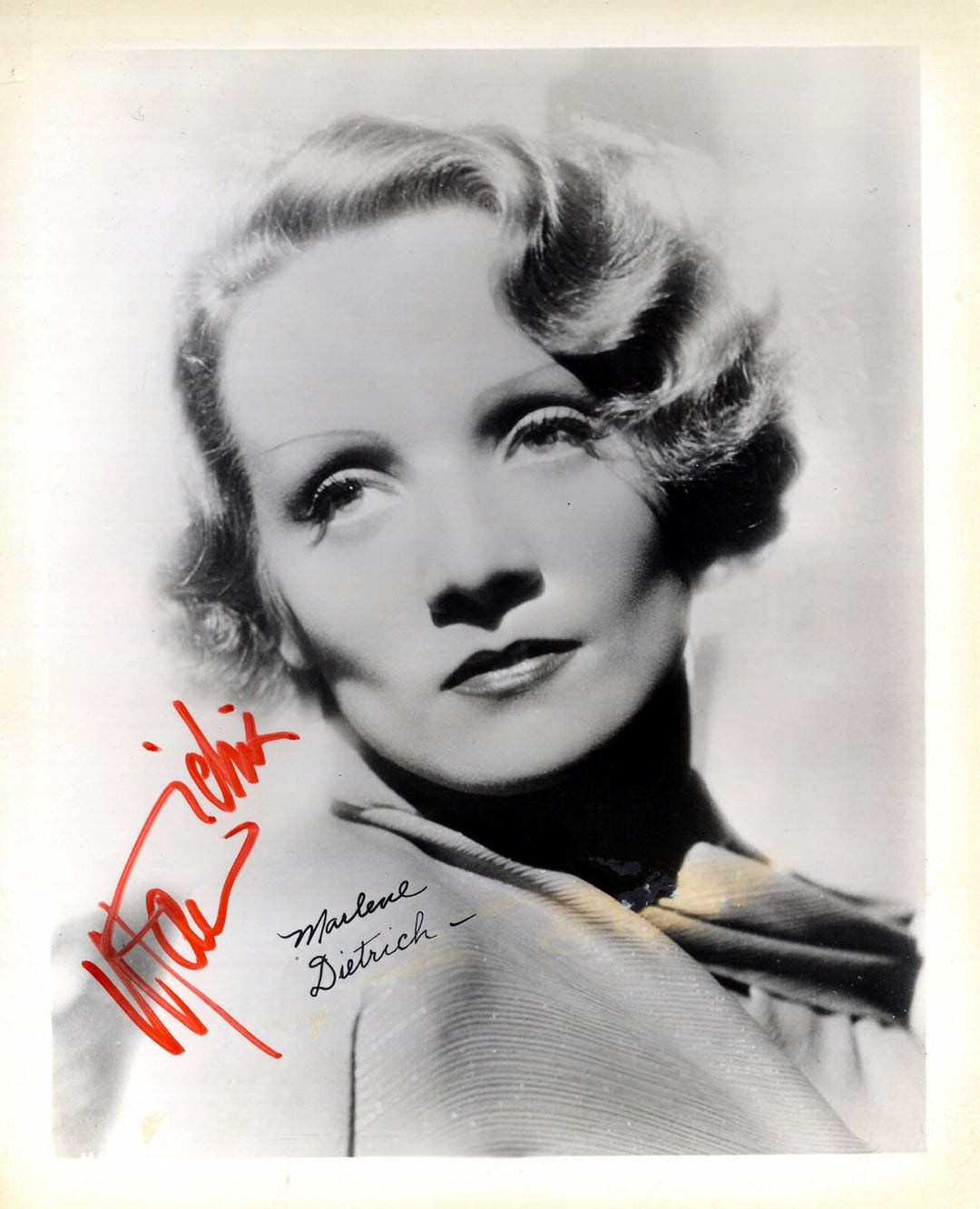 Marlene Dietrich signed B&W Vintage 8x10 Photo imperfect -Hollywood- JSA #M43116
