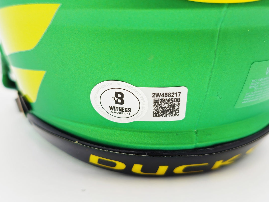 Dillon Gabriel Signed Oregon Ducks Green Speed Mini Helmet Wings Beckett Wit