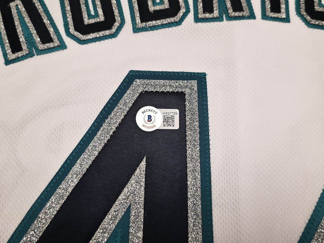 Mariners Julio Rodriguez Auto White Nike Authentic Collection Jersey 52 Beckett