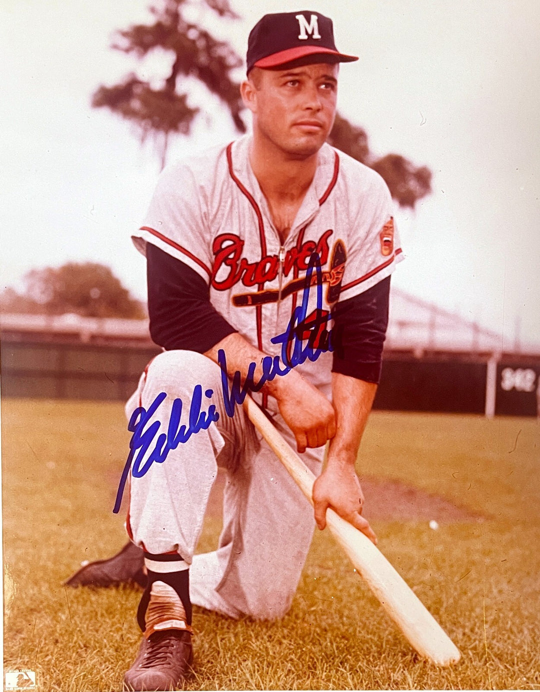 Eddie/Ed Mathews signed Milwaukee Braves MLB 8x10 Photo- COA (HOF/512 HR/9XAS)