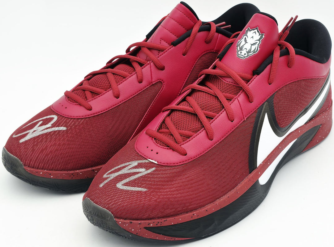 Giannis Auto 2024 PE Promo Arkansas Nike Zoom Freak 6 Game Shoes Size 17 Beckett