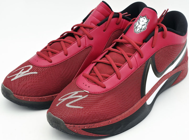 Giannis Auto 2024 PE Promo Arkansas Nike Zoom Freak 6 Game Shoes Size 17 Beckett