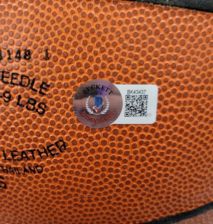 Julius Erving "Dr. J" signed NBA Official Spalding Game Basketball ~ Beckett BAS
