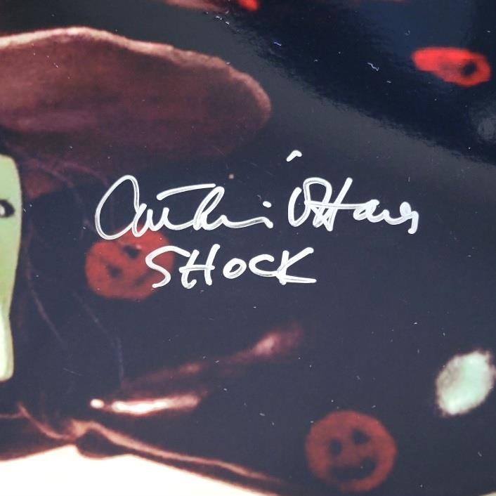 Catherine O'Hara Signed "Shock" Nightmare Before Christmas 16x20 Photo auto JSA