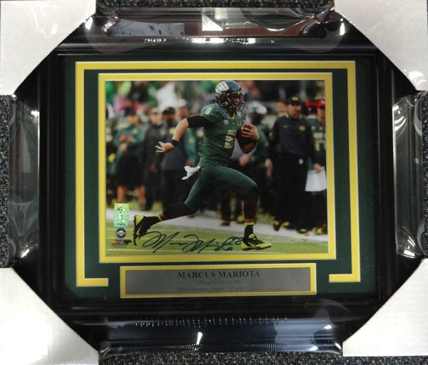 Marcus Mariota Signed Framed 8x10 Photo Oregon Ducks MM Holo