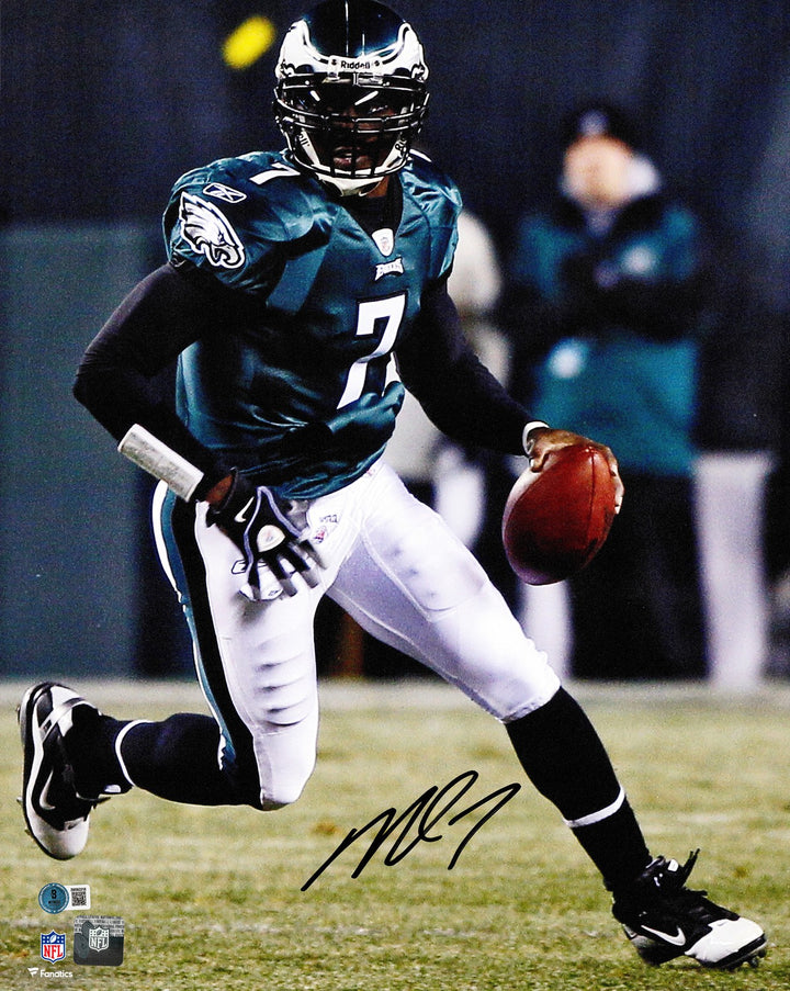 Michael Vick Signed 16x20 Photo Philadelphia Eagles Beckett BAS Witness