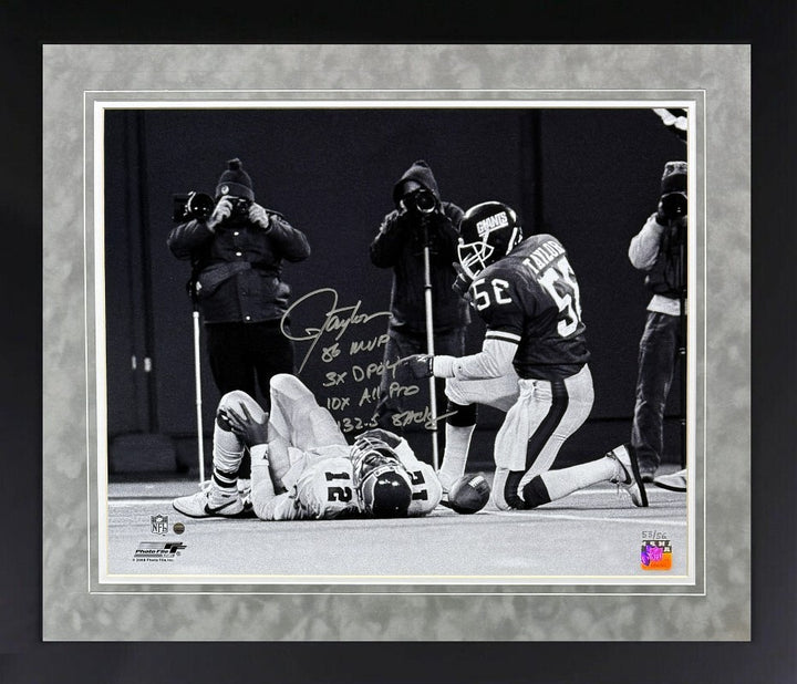 Lawrence Taylor signed New York Giants 4 Stat 16x20 Photo /56- Framed - Steiner