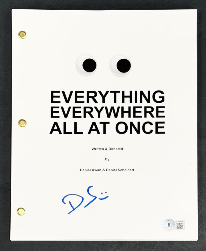 Daniel Scheinert signed Everything Everywhere All at Once script ~ Beckett BAS