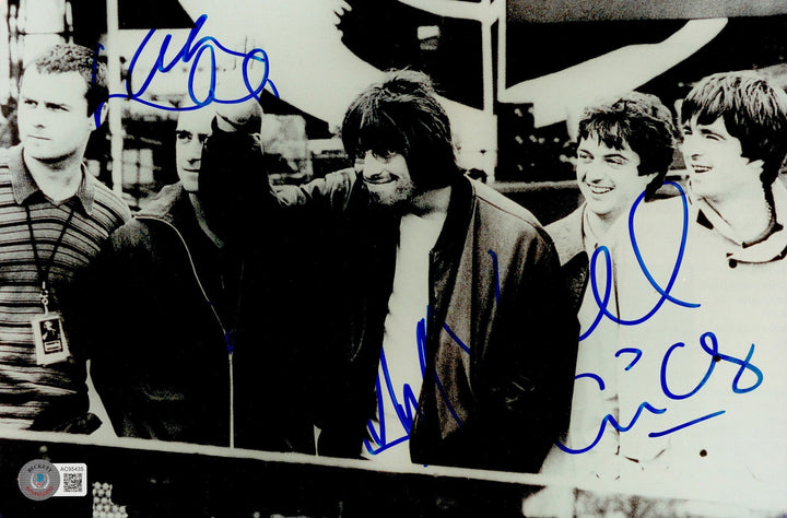 Oasis Signed 8x12 Photo Band 5 Sigs Noel & Liam Gallagher Beckett #AC95435