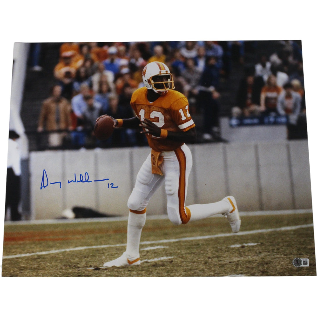 Doug Williams Autographed Tampa Bay Buccaneers 16x20 Photo Beckett Witness 49762