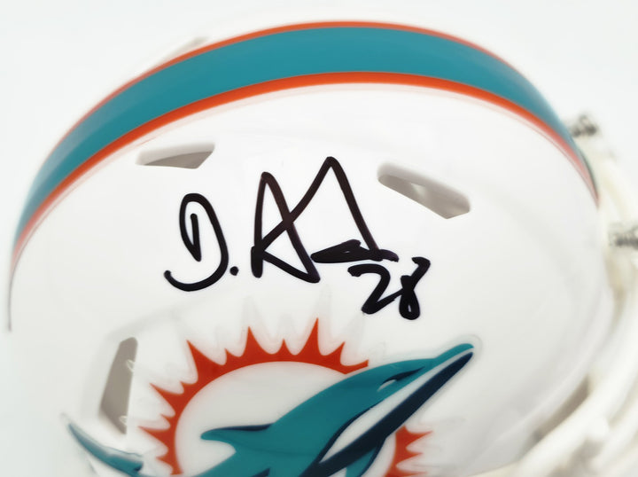 De'Von Achane Signed Miami Dolphins White Speed Mini Helmet Beckett Witness