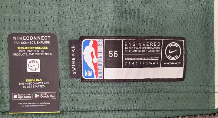 Milwaukee Bucks Giannis Antetokounmpo Signed Green Nike Jersey Size XXL Beckett