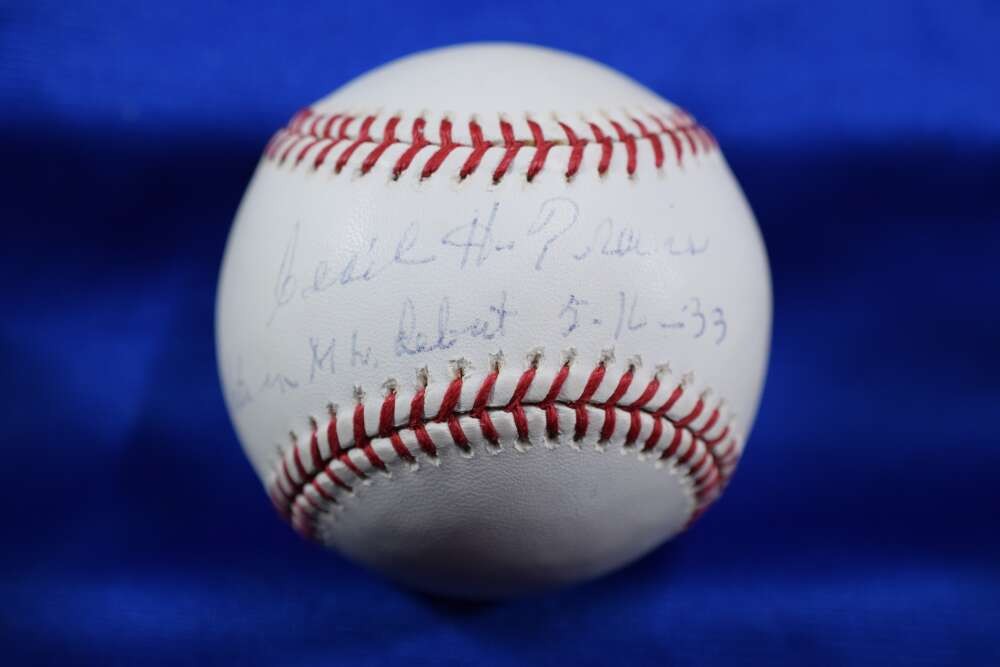 Cecil Travis PSA DNA Autograph American League OAL Signed Baseball