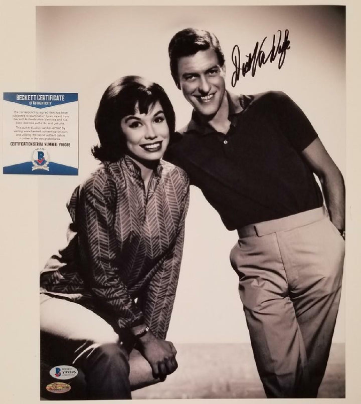 Dick Van Dyke signed The Dick Van Dyke Show 11x14 Photo Auto ~ Beckett BAS COA
