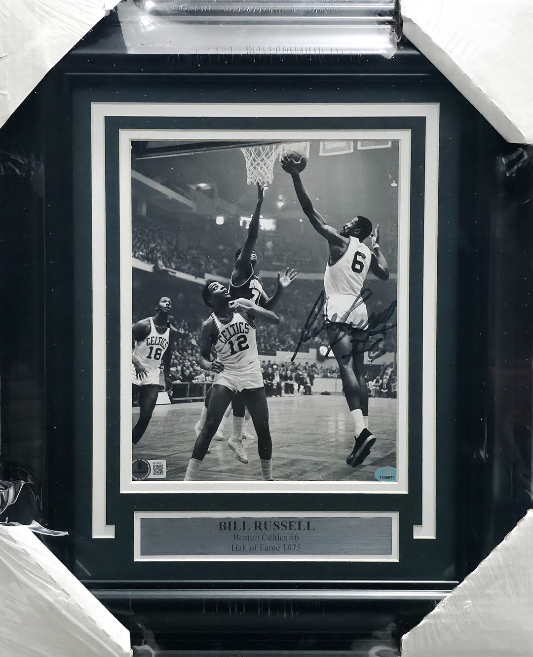 Bill Russell Signed Framed 8x10 Photo Boston Celtics Beckett #AE16570