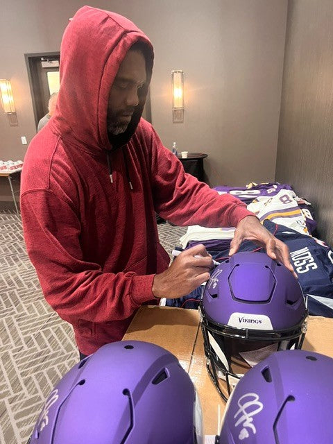Randy Moss Justin Jefferson Signed Minnesota Vikings SpeedFlex Helmet BAS 57980