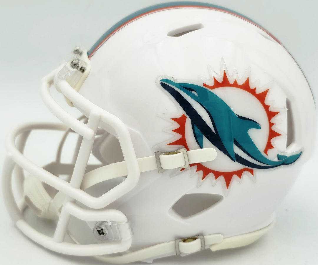 De'Von Achane Signed Miami Dolphins White Speed Mini Helmet Beckett Witness