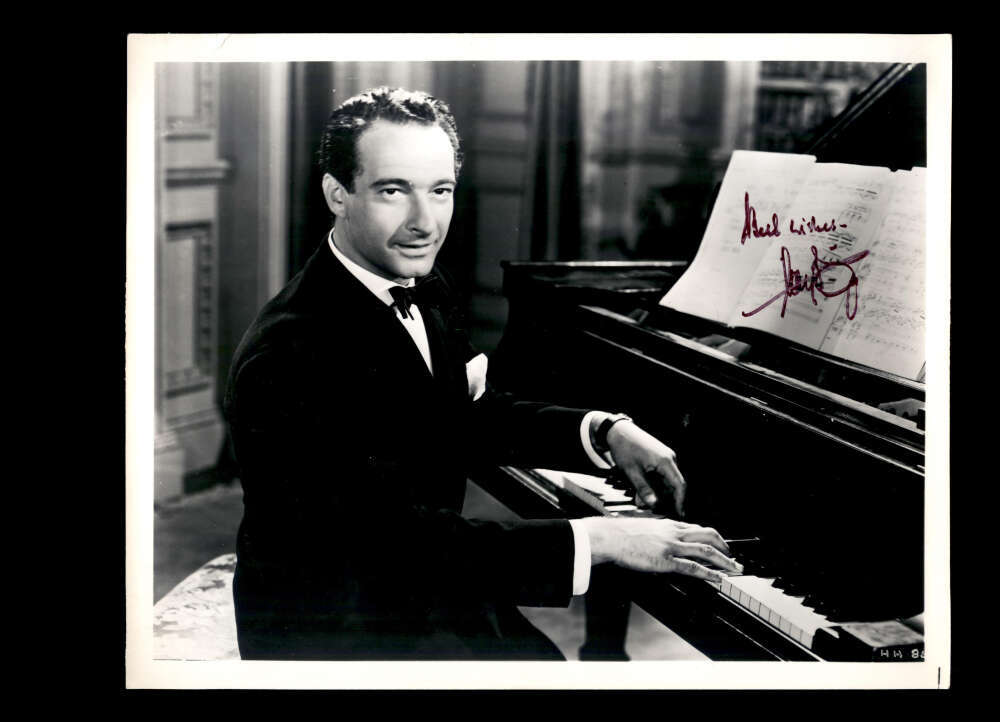 Victor Borge JSA Loa Signed 8x10 Photo Autograph